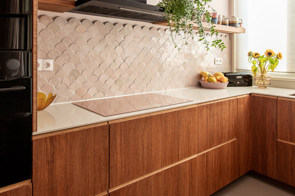 MAKUS Simply Pink! inductie kookplaat in KOAK keuken